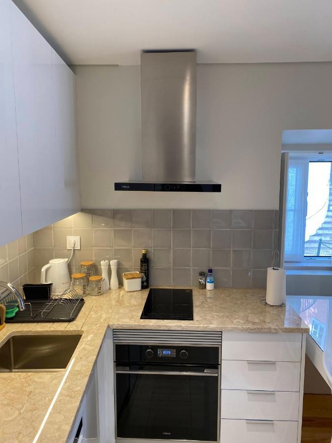 Discover Lisbons History - Stylish Apartment In Alfama Bagian luar foto